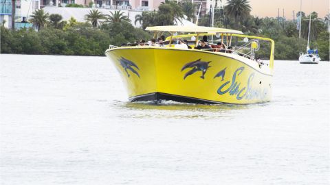 Clearwater Beach Speedboat Adventure with Lunch